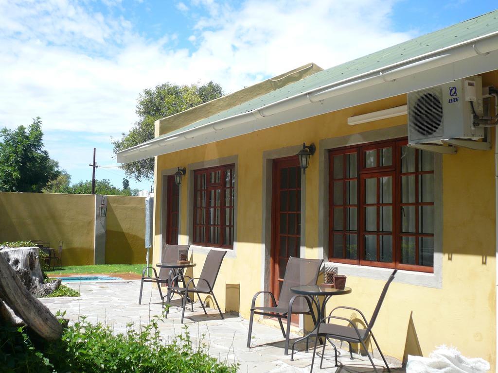 17 On Bird Guest House Beaufort West Exteriér fotografie