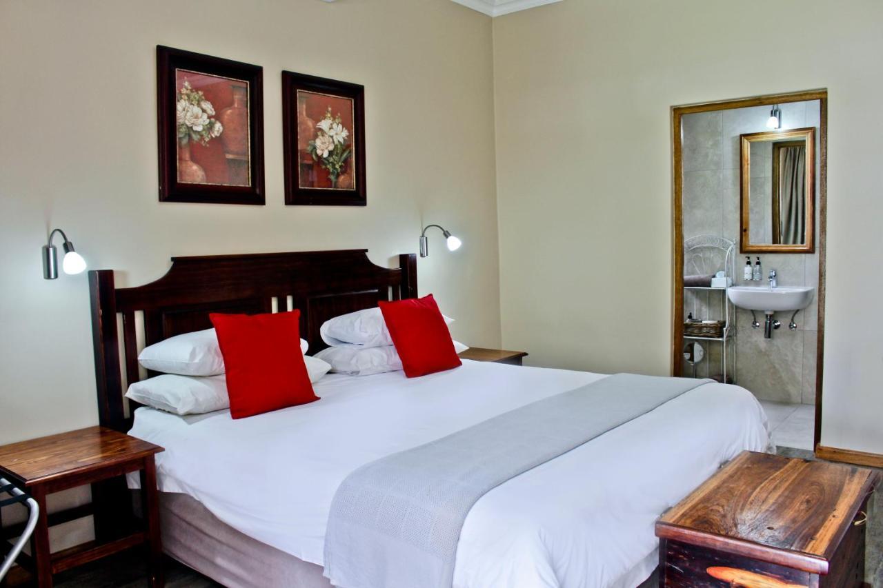 17 On Bird Guest House Beaufort West Exteriér fotografie