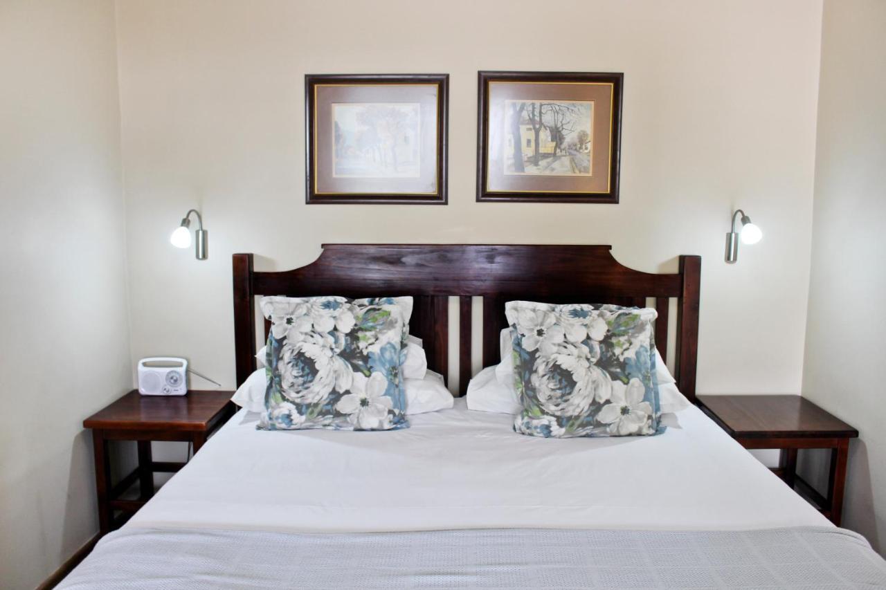 17 On Bird Guest House Beaufort West Exteriér fotografie